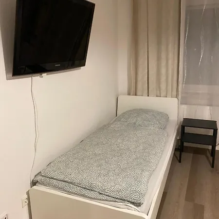 Monteur- Und Apartament