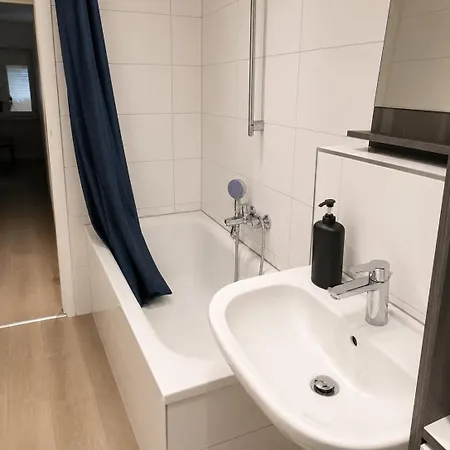 Monteur- Und * Mannheim